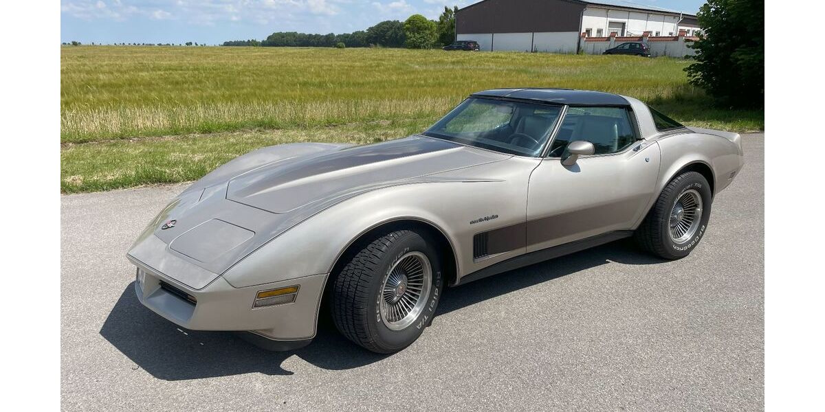 Corvette C3 24.200 km 28.900 &euro; Graben 86836