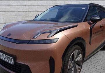 Lynk & Co 08 17.000 km 49.990 &euro; Augsburg 86179
