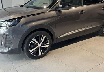 Peugeot 5008 27.092 km 27.999 &euro; Augsburg 86179