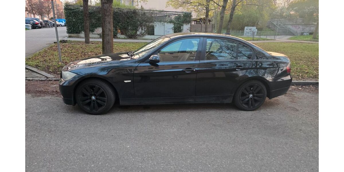 BMW 320 355.000 km 2.300 &euro; Augsburg 86156