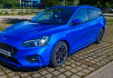 Ford Focus 101.650 km 14.800 &euro; Augsburg 86179
