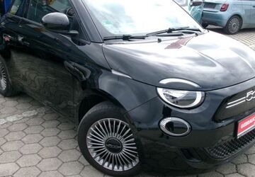 Fiat 500e 44.308 km 17.980 &euro; Augsburg 86179