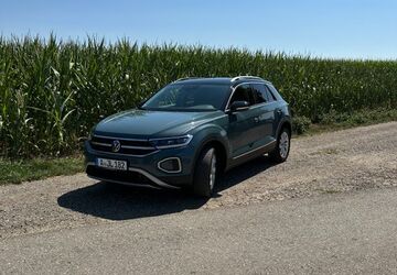 VW T-Roc 31.923 km 26.750 &euro; Augsburg 86156