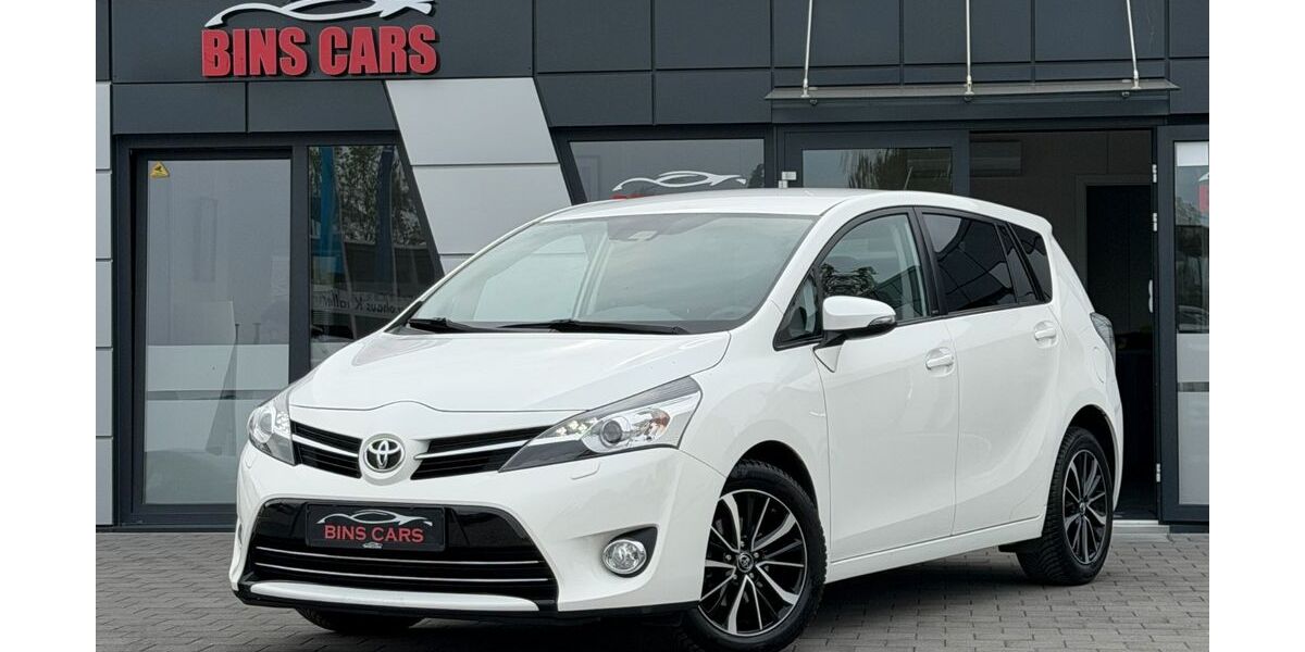 Toyota Verso 69.000 km 18.690 &euro; Königsbrunn bei Augsburg 86343