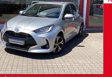 Toyota Yaris 5.800 km 23.480 &euro; Augsburg-Lechhausen 86165