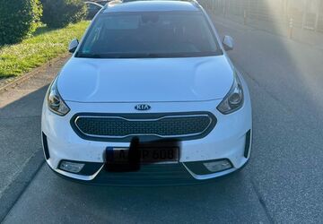 Kia Niro 211.000 km 10.200 &euro; Augsburg 86179