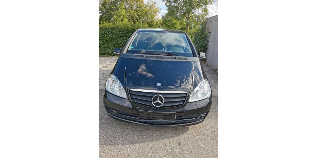 Mercedes-Benz A 180 168.533 km 2.950 &euro; Augsburg 86165