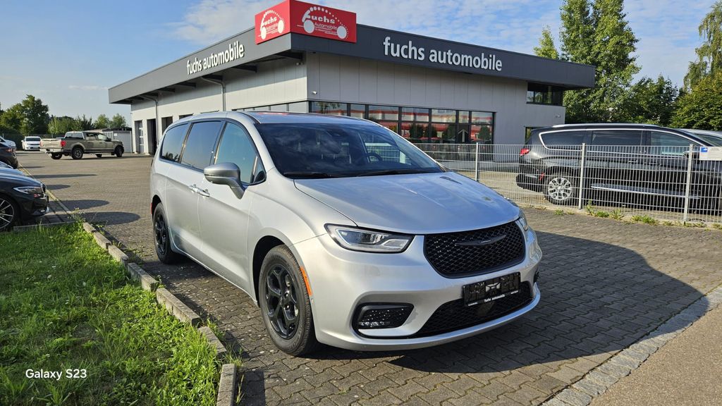 Chrysler Pacifica 21.070 km 48.990 &euro; Augsburg 86165