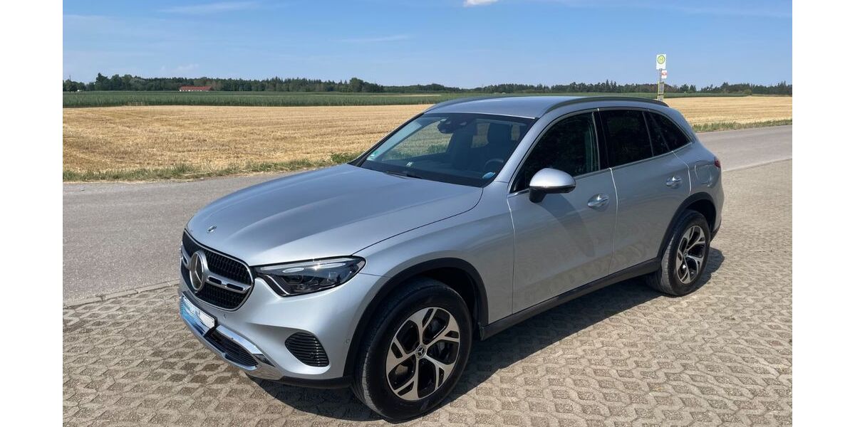 Mercedes-Benz GLC 300 26.500 km 49.800 &euro; Walkertshofen 86877