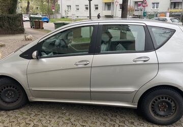 Mercedes-Benz A 150 130.600 km 1.400 &euro; Augsburg 86153