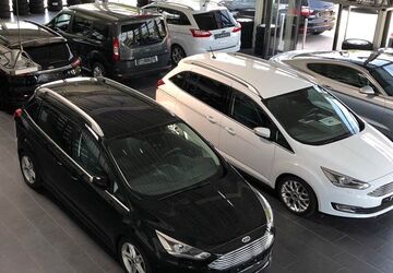 Ford Kuga 76.760 km 10.900 &euro; Augsburg 86156