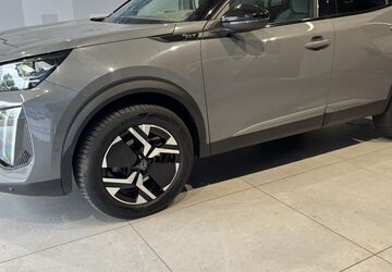 Peugeot 2008 24.584 km 21.470 &euro; Augsburg 86179