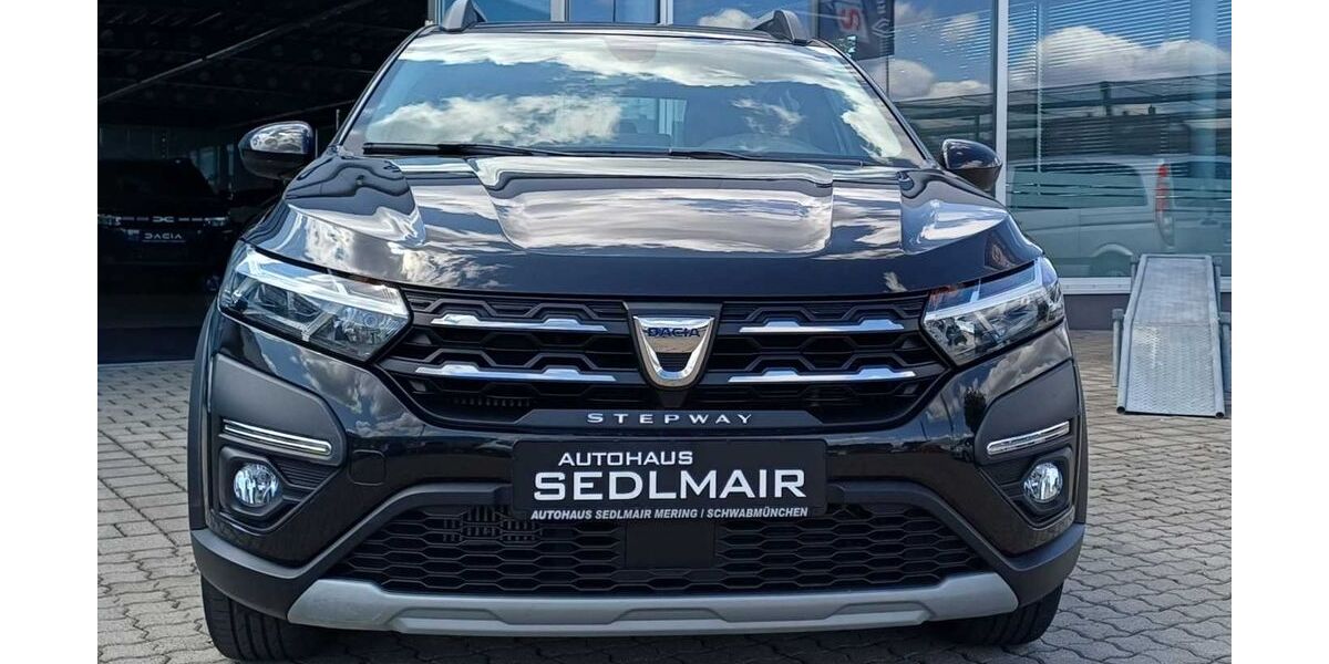 Dacia Sandero 28.300 km 15.680 &euro; Mering 86415