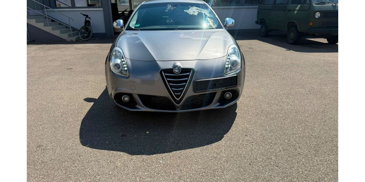 Alfa Romeo Giulietta 163.947 km 8.999 &euro; Augsburg 86154