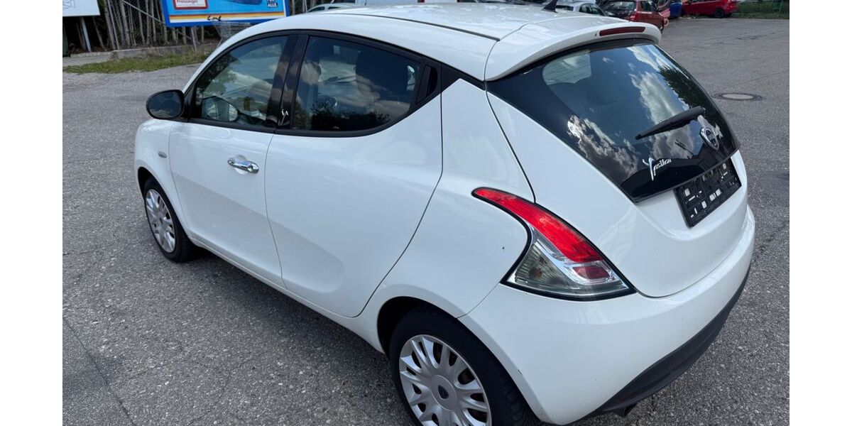 Lancia Ypsilon 96.750 km 2.500 &euro; Augsburg 86165