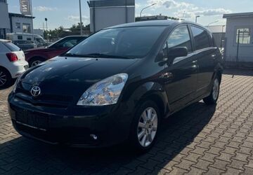 Toyota Corolla Verso 135.300 km 4.390 &euro; Königsbrunn 86343